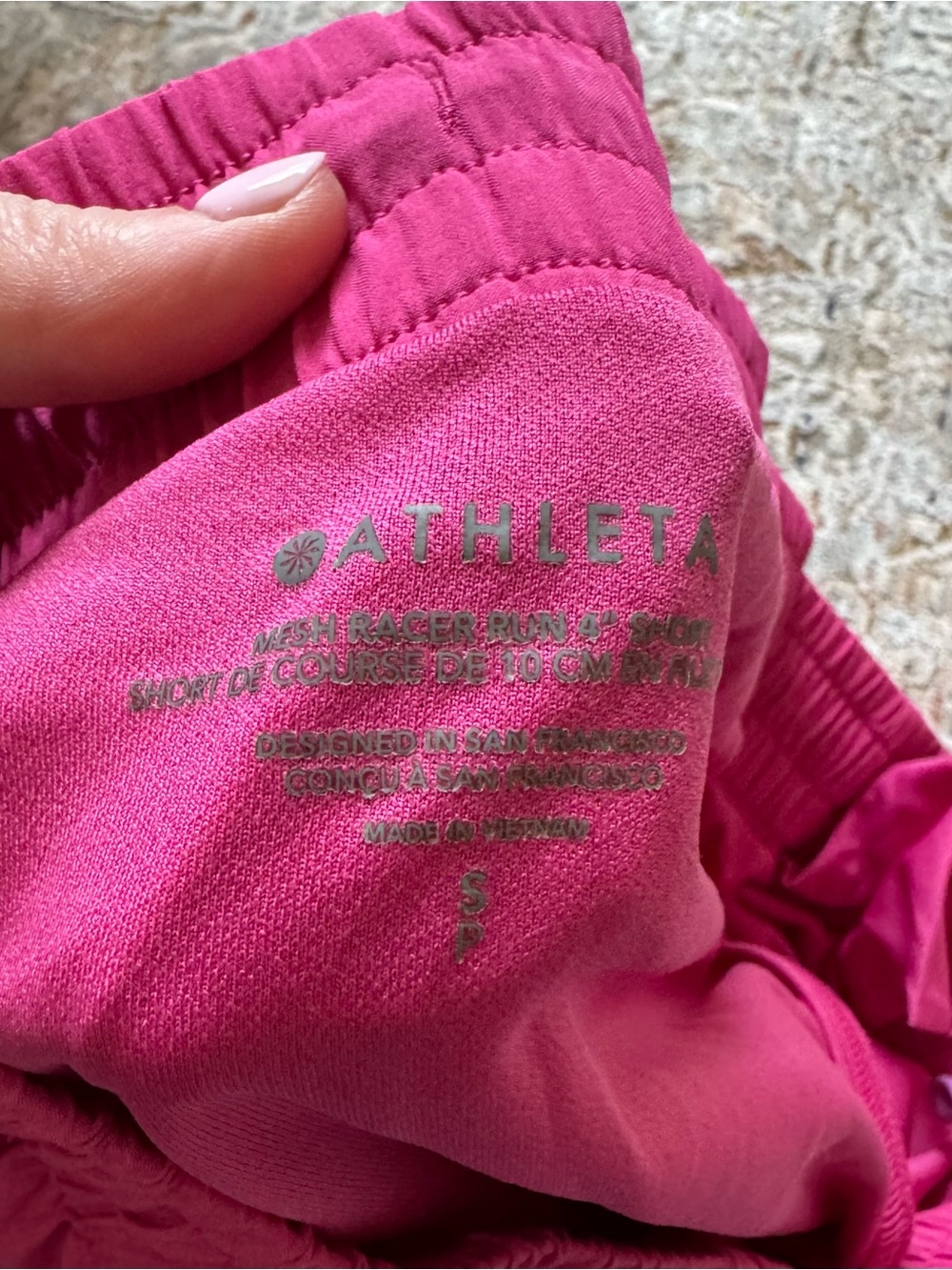 Athleta Mesh Racer Run Mid Rise 4 Short - Picture 6 of 6